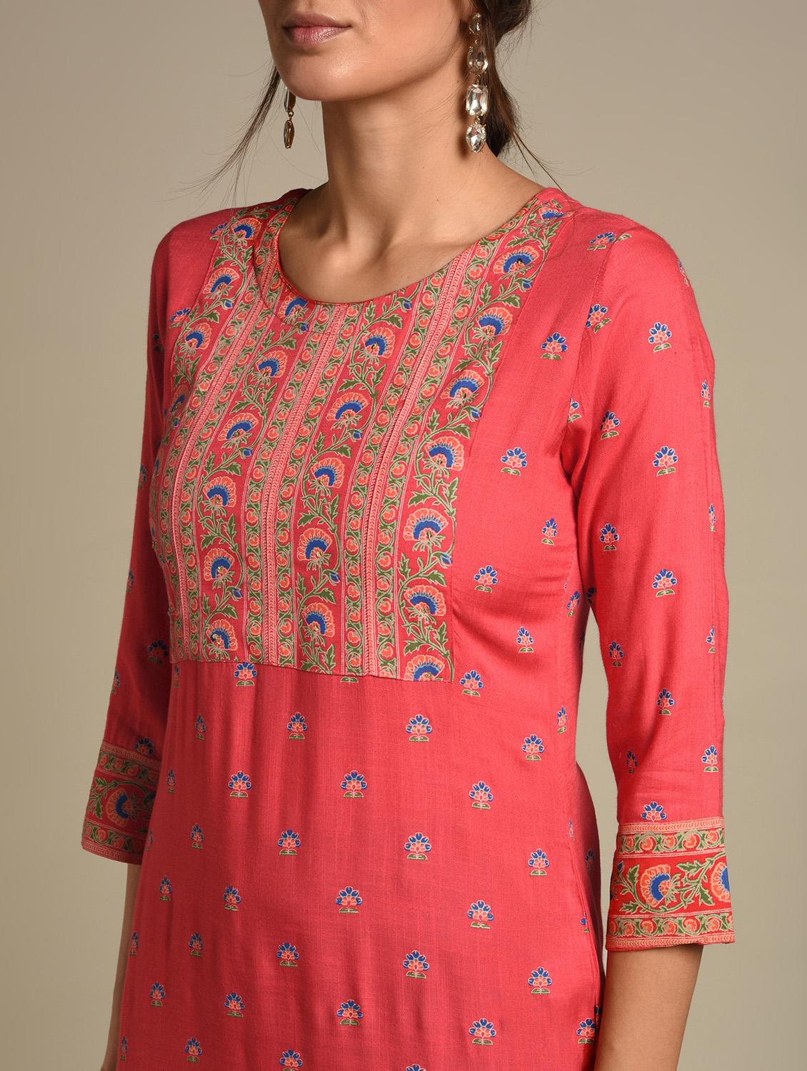 floral straight kurta - 16746335 - Zoom Image - 5