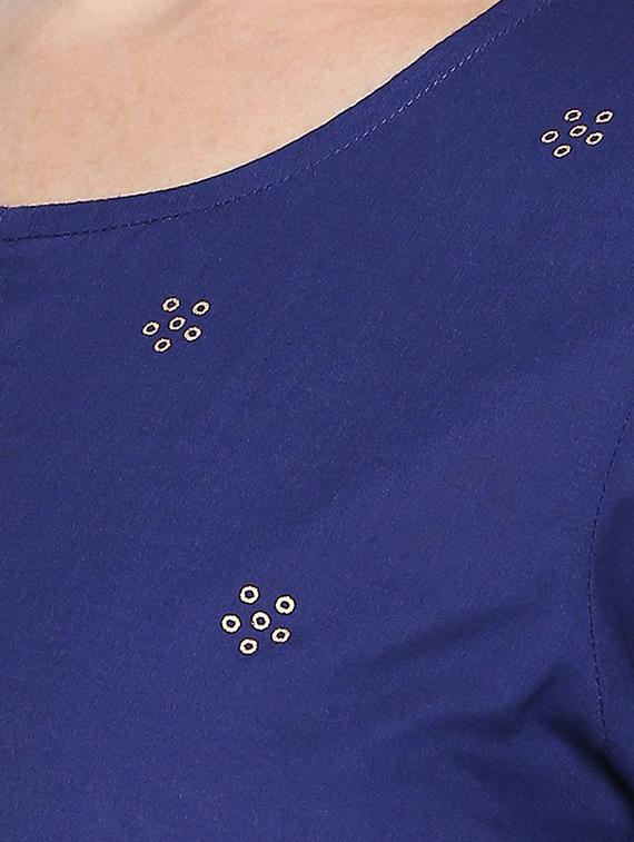 gold print straight kurta - 16771062 - Zoom Image - 5