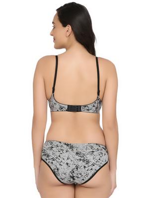 bow patch abstract bra and panty set - 16775340 - Standard Image - 2