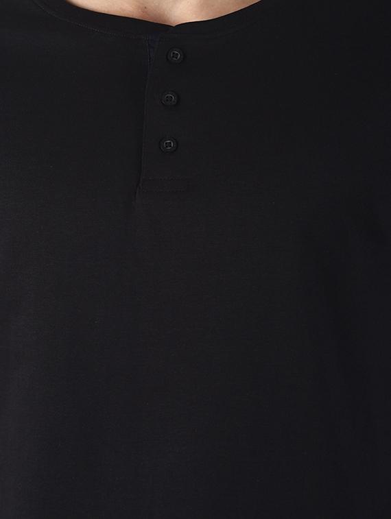 black solid t-shirt - 16785797 - Zoom Image - 5