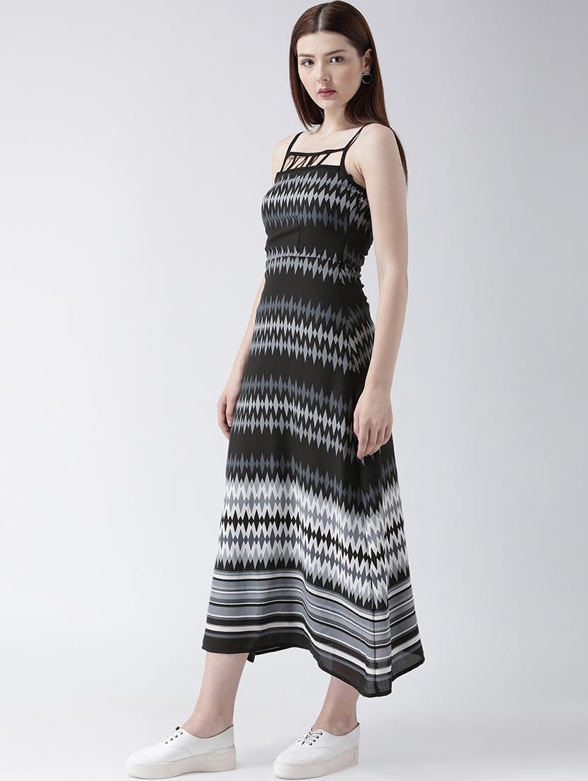 ladder cut out printed maxi dress - 16792331 - Zoom Image - 2