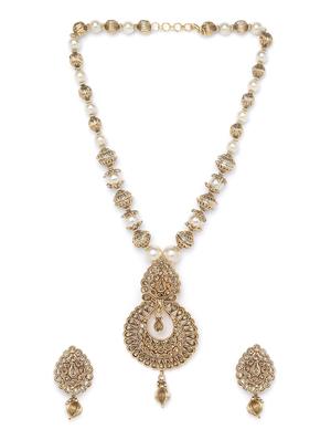 gold metal short necklace - 16811683 - Standard Image - 2