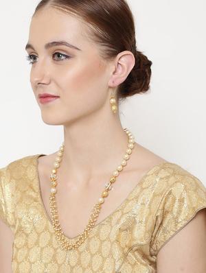 gold metal short necklace - 16811703 - Standard Image - 5