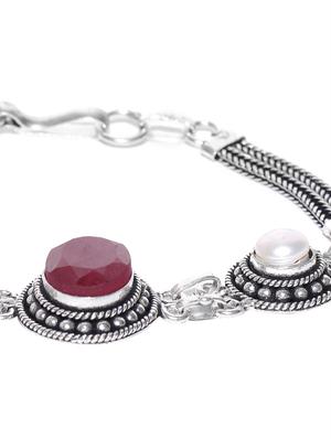 red silver tone brass links bracelet - 16840966 - Standard Image - 5