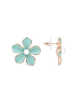 green metal studs earring - 16841856 - Standard Image - 2
