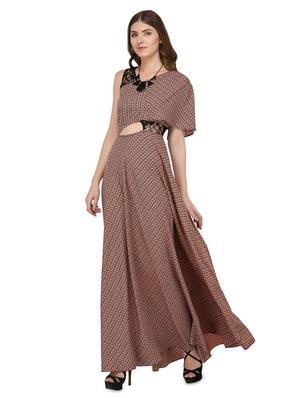 cut out detail geometric gown - 16843306 - Standard Image - 2
