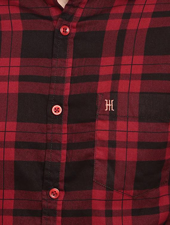 red checkered casual shirt - 16900193 - Zoom Image - 5