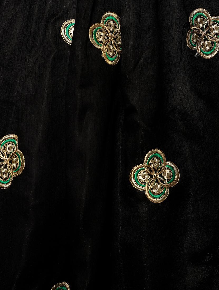 embroidered flared lehenga - 16913968 - Zoom Image - 5