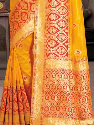 self design woven saree with blouse - 16917923 - Standard Image - 2