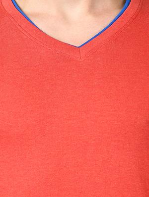 red solid t-shirt - 16976837 - Standard Image - 5