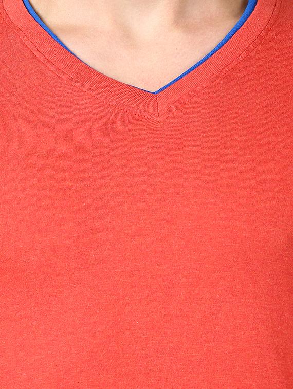 red solid t-shirt - 16976837 - Zoom Image - 5