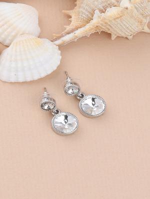 silver metal studs earring - 16979636 - Standard Image - 2