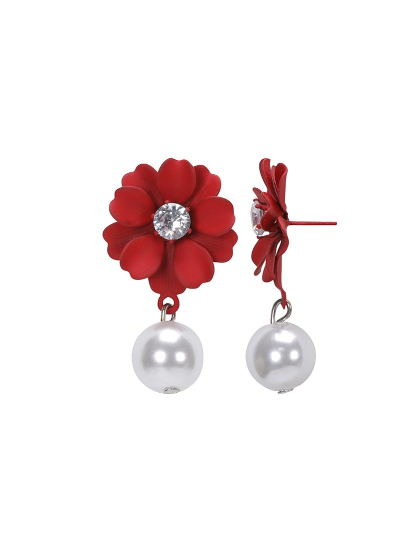 red metal studs earring - 16990933 - Zoom Image - 2