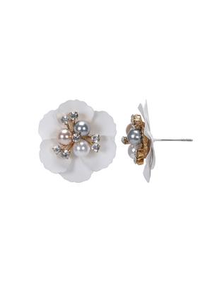 white metal studs earring - 16990935 - Standard Image - 2