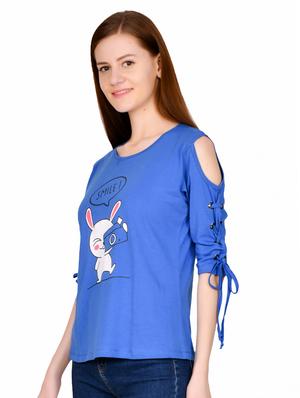 cold shoulder graphic top - 17080953 - Standard Image - 2