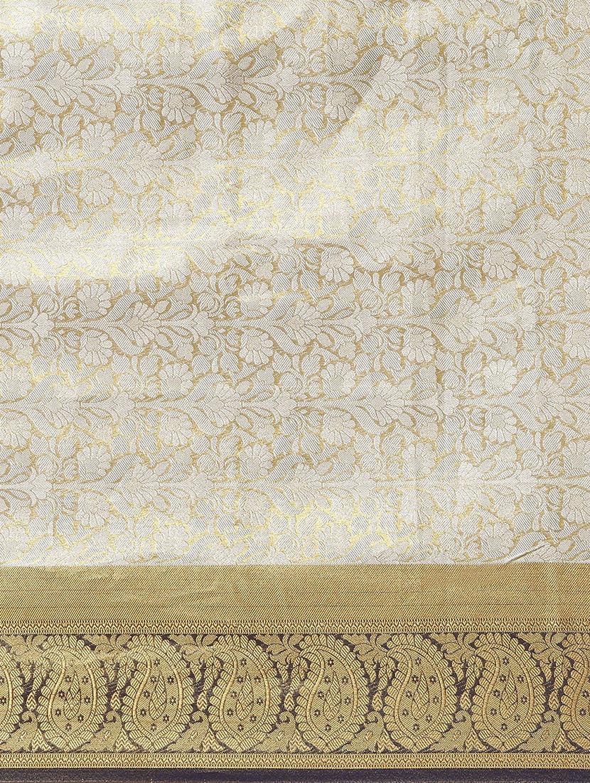 solid banarasi saree with blouse - 17089992 - Zoom Image - 5