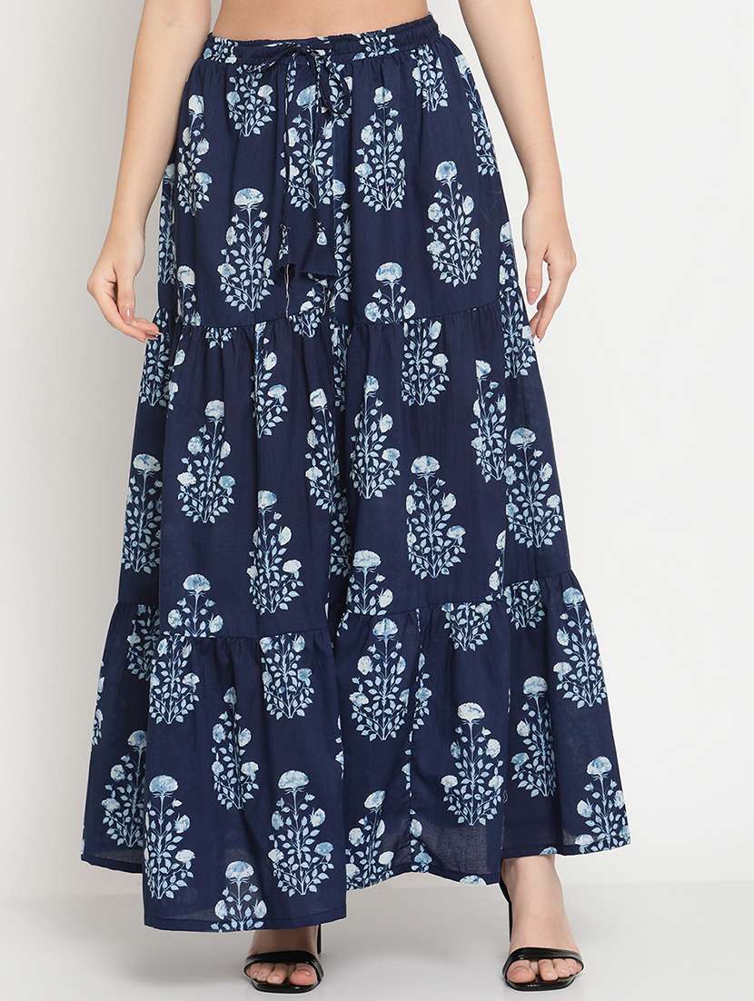 mid rise floral flared skirt