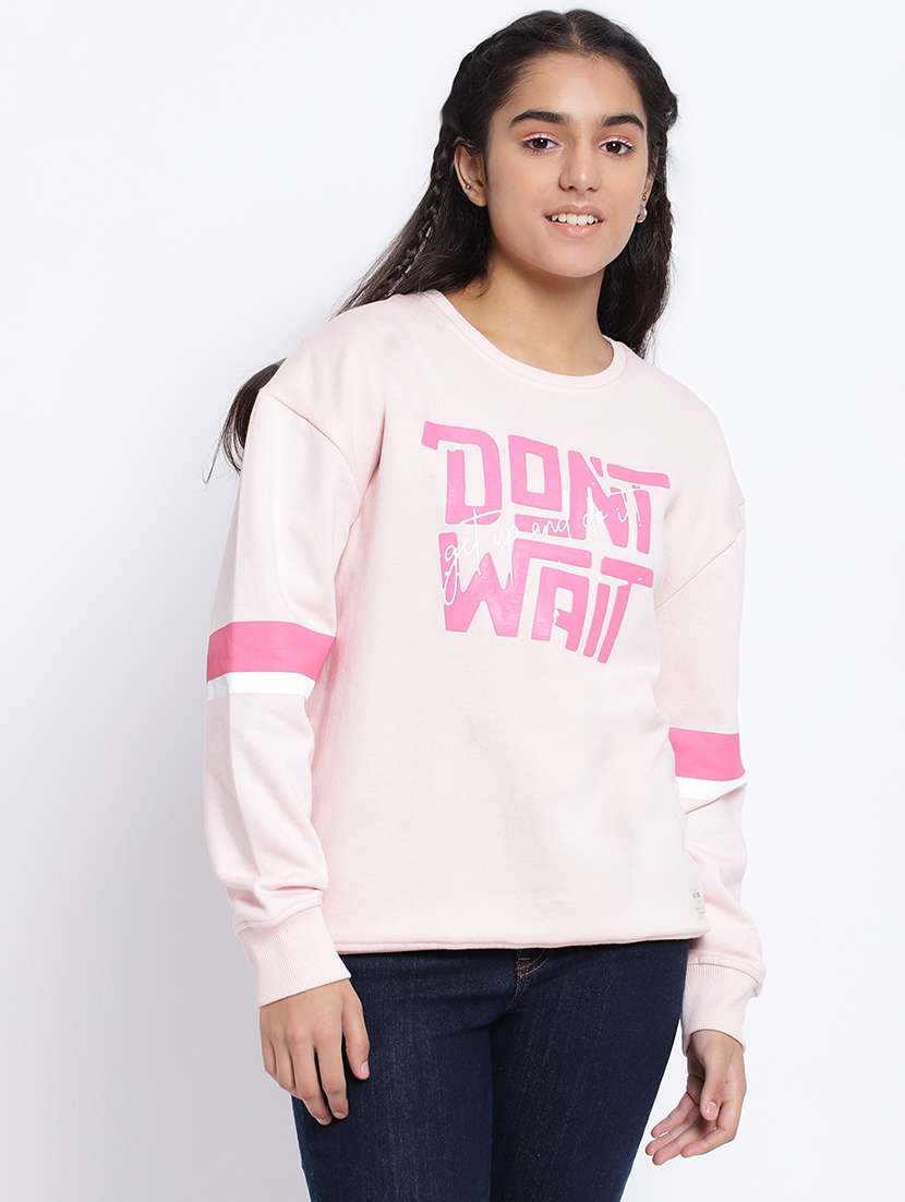 chest print round neck sweatshirt