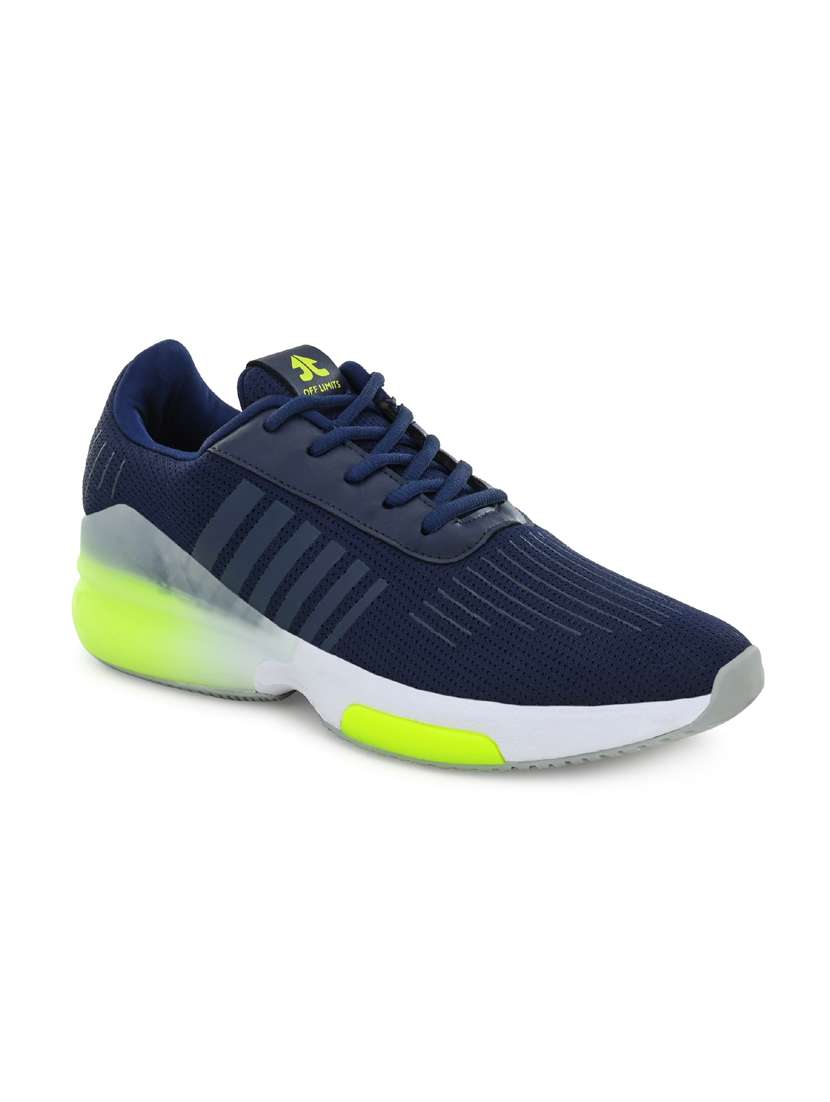 mens lace up sport shoe