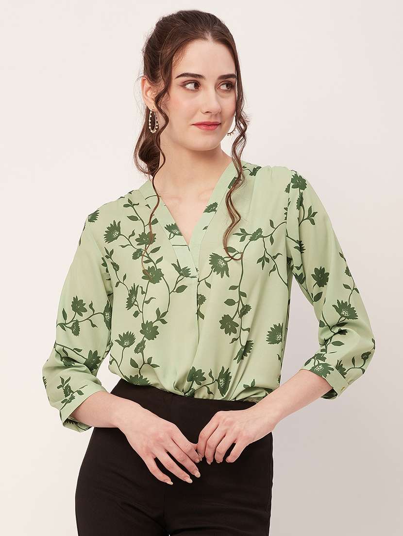 women printed regular shirt