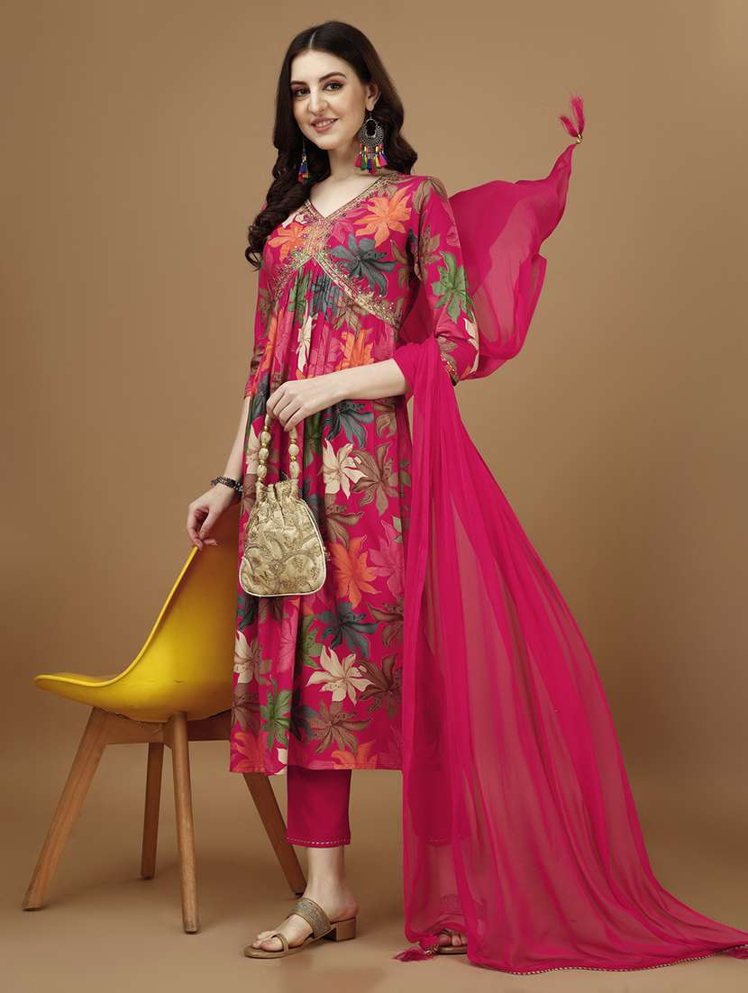 women three quarter sleeve kurta pant with dupatta set