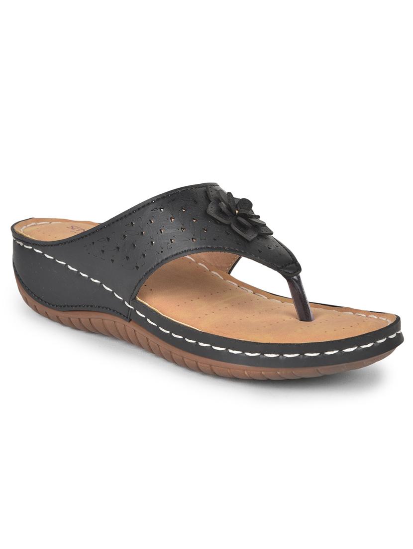 women black slippers flip flop