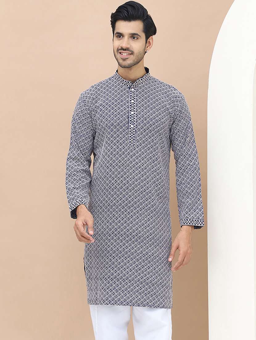 men embroidered mandarin neck kurta