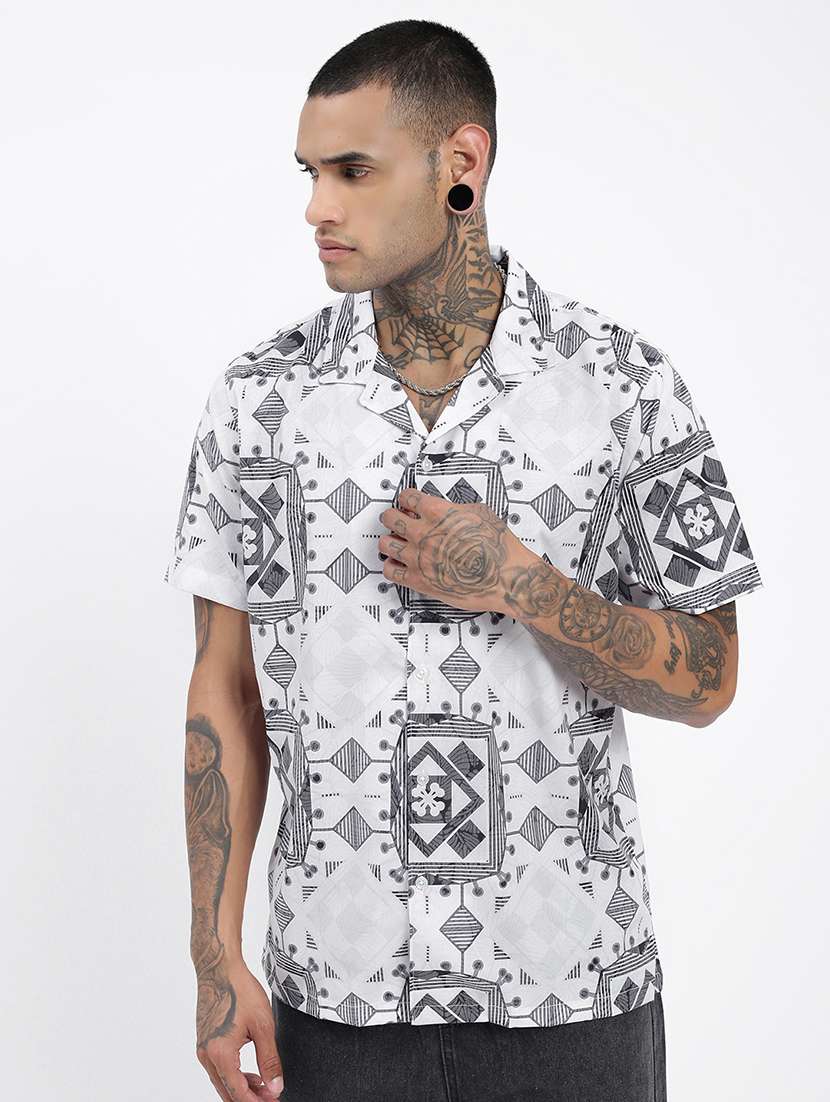 men short sleeves printed casual shirt