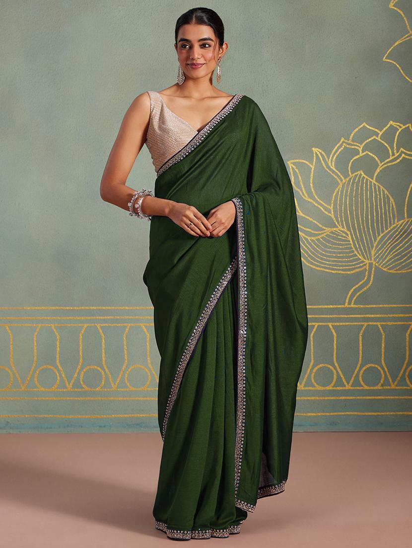 women solid with bordered saree with blouse