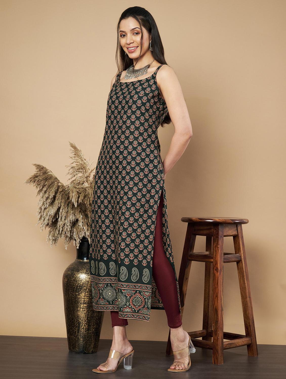 women floral printed sleeveless straight kurta