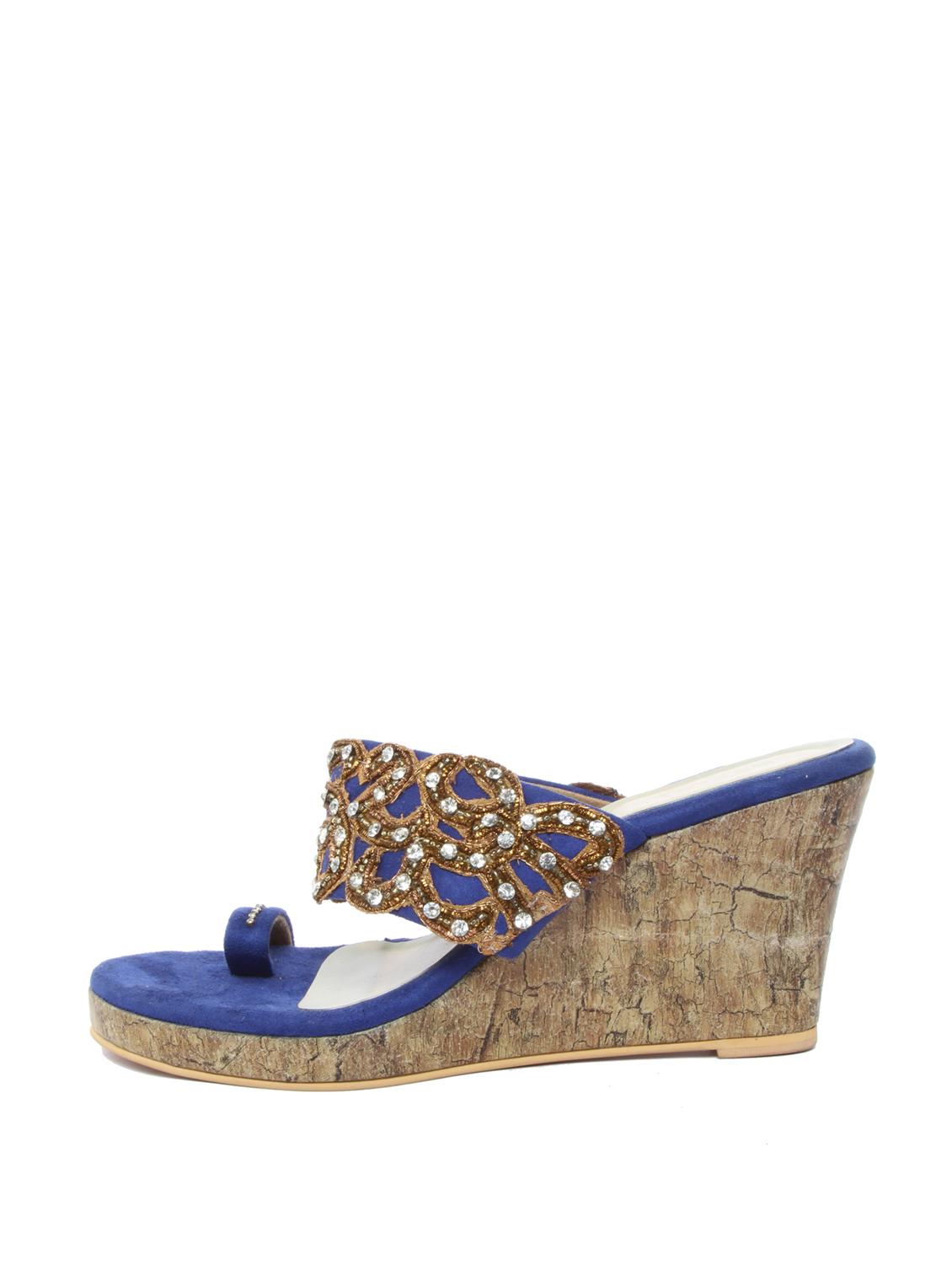 Antique Zari Work Wedges - 47875 - Zoom Image - 2