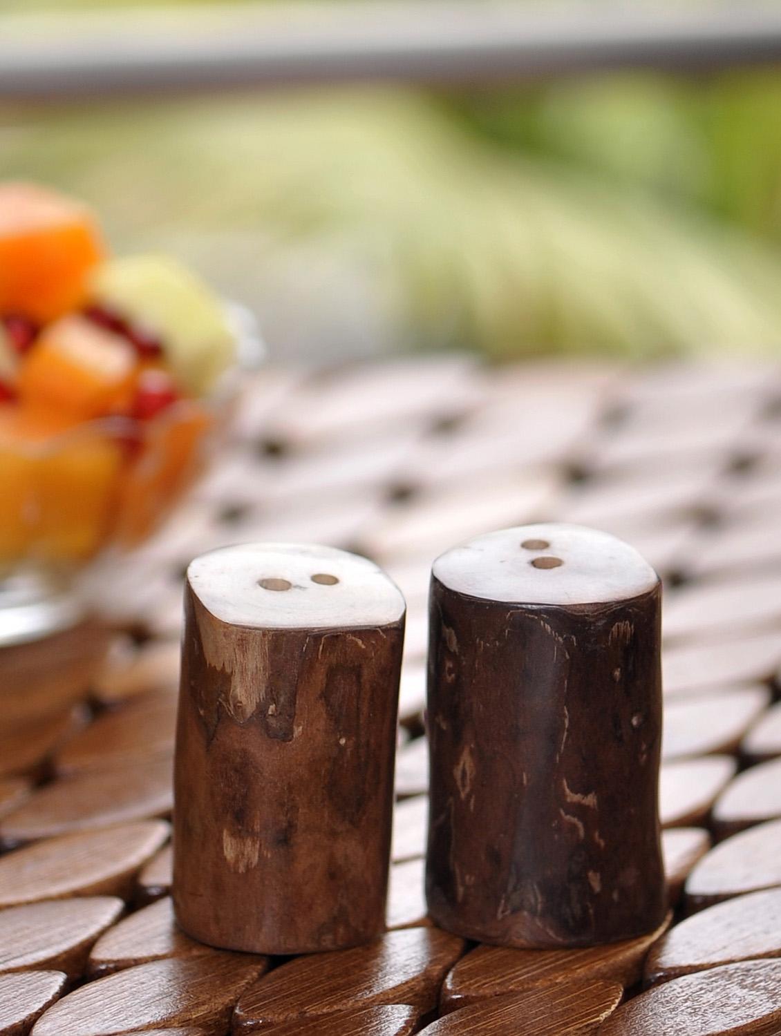 Set Of 2 Handcrafted Wooden Salt And Pepper Shaker - ExclusiveLane