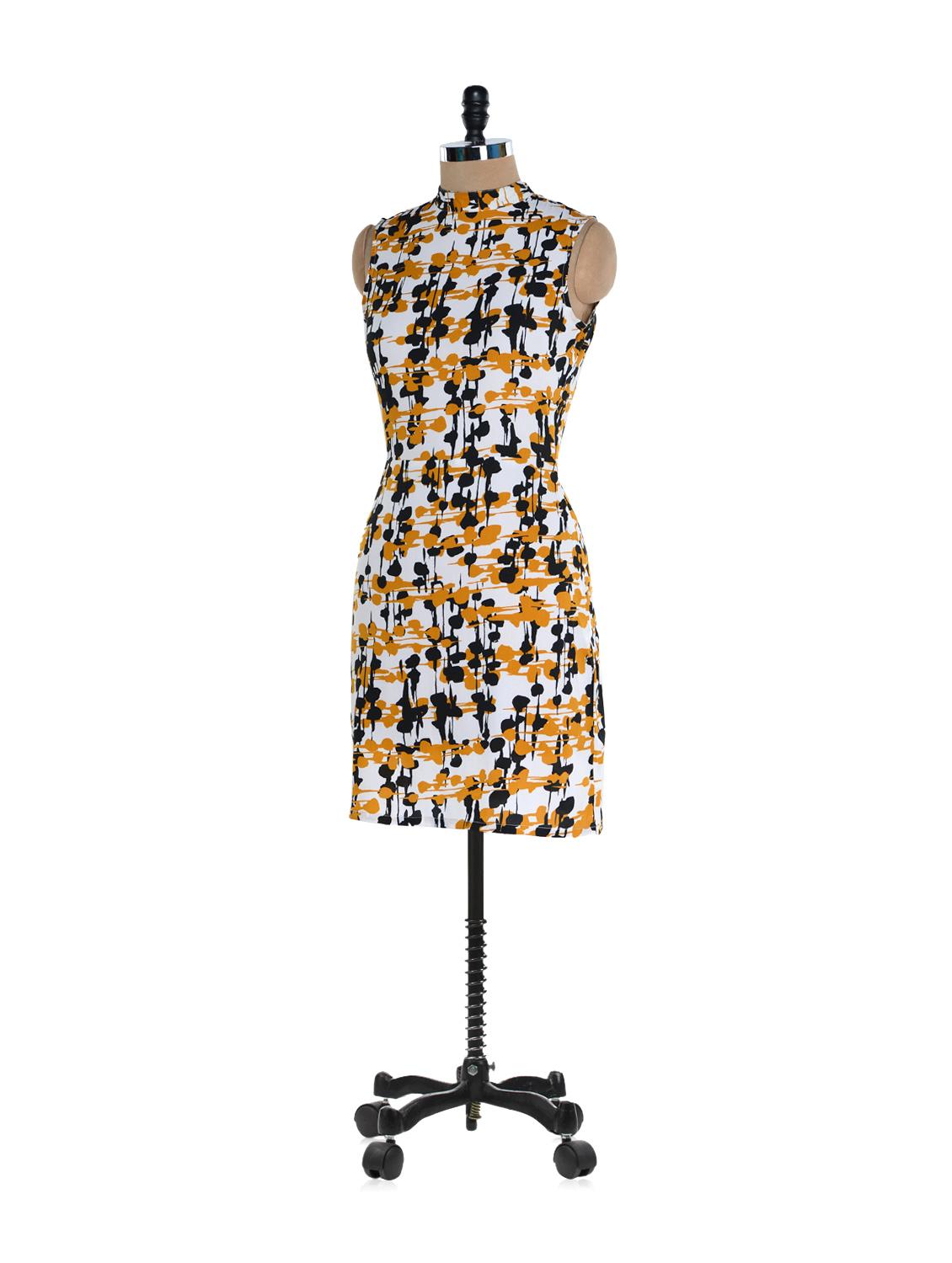 printed chic dress - 894318 - Zoom Image - 2