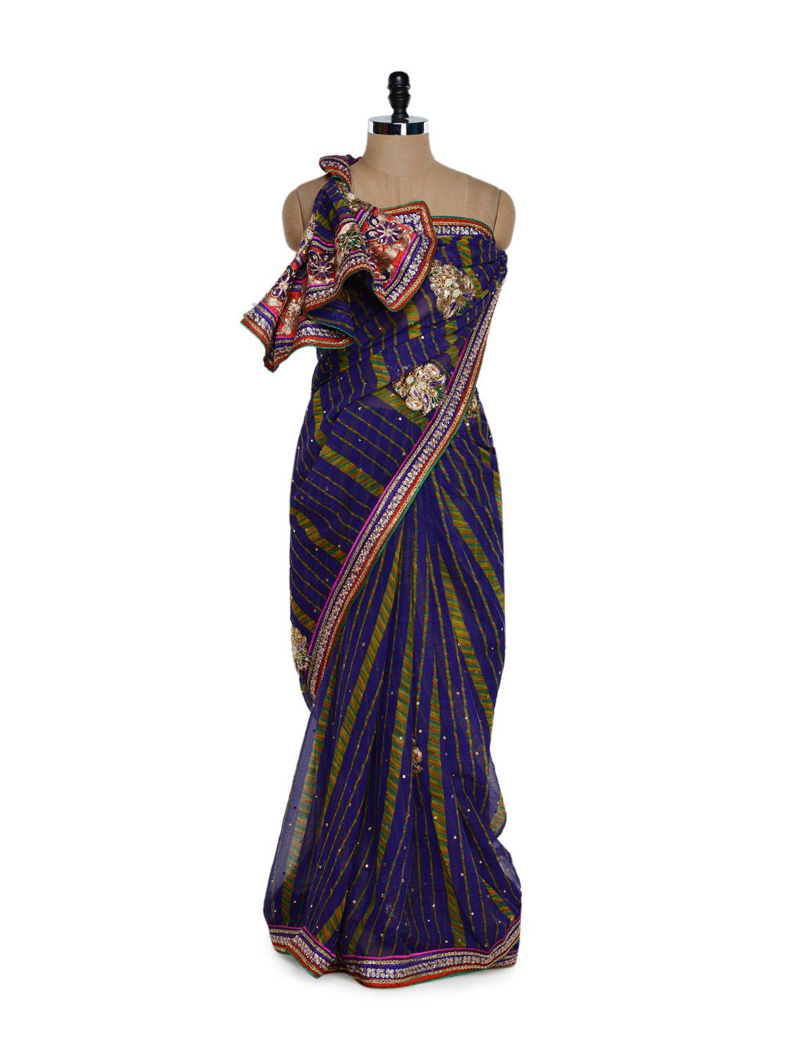 Printed Blue And Green Striped Saree - Purple Oyster