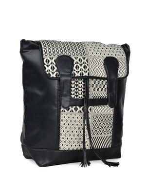 black and white geometrical patterned backpack - 905493 - Standard Image - 5