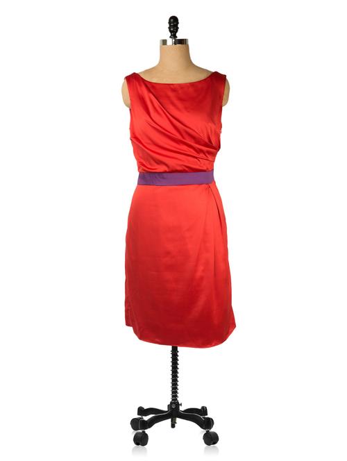 Bright Red Dress With Deep V-back - Ozel Studio