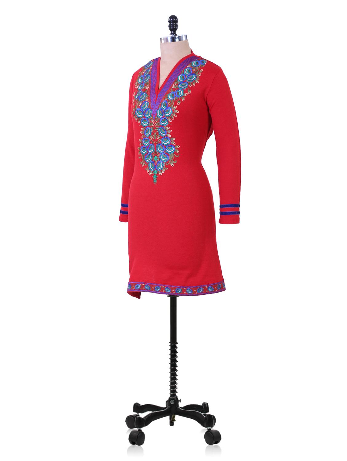 Red And Blue Winter woolen kurta - 937252 - Zoom Image - 2