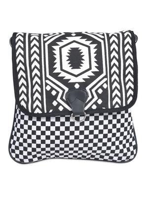 monochrome ikat print sling bag - 948024 - Standard Image - 2