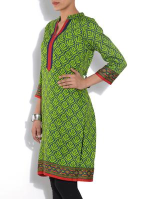 green viscose straight kurta - 9553520 - Standard Image - 2