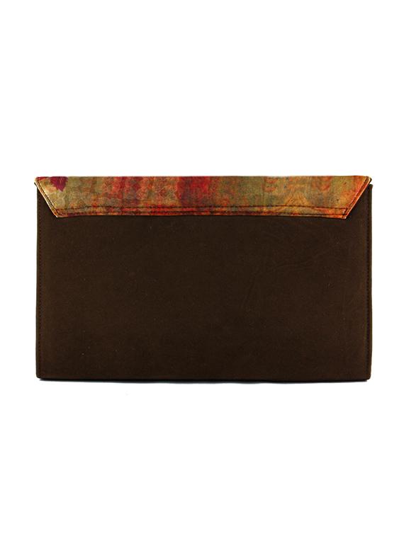 brown graphic printed clutch - 9758326 - Zoom Image - 2