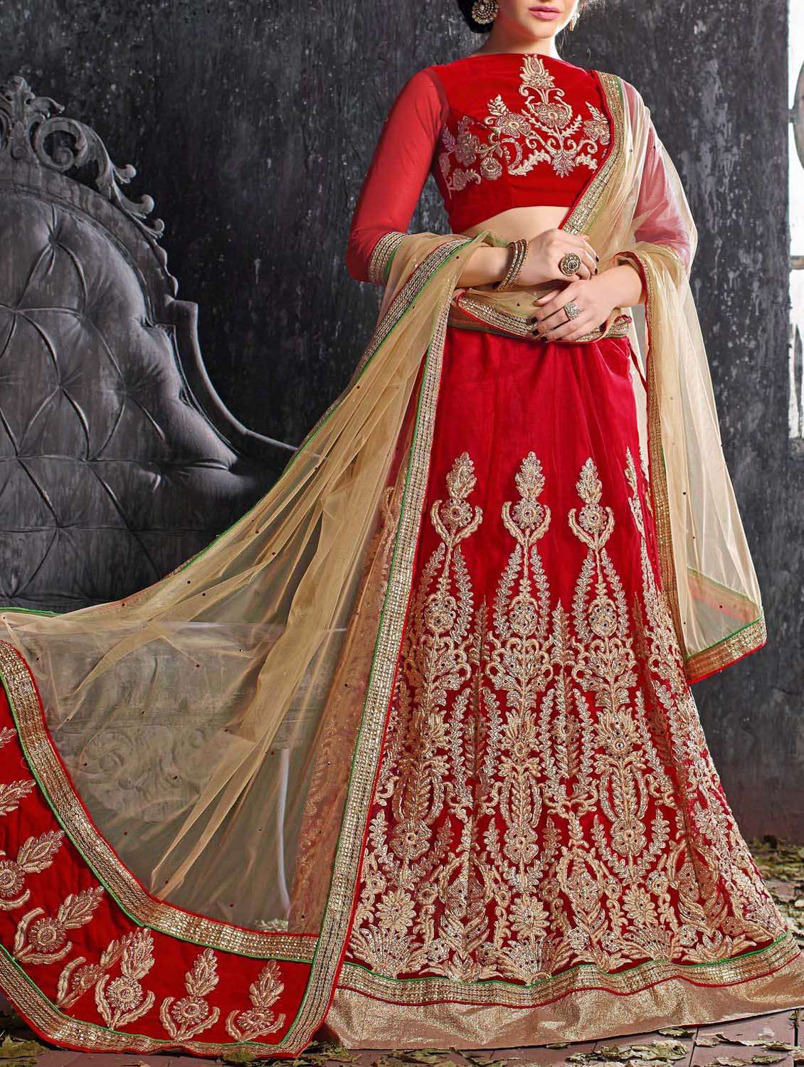 red net lehenga