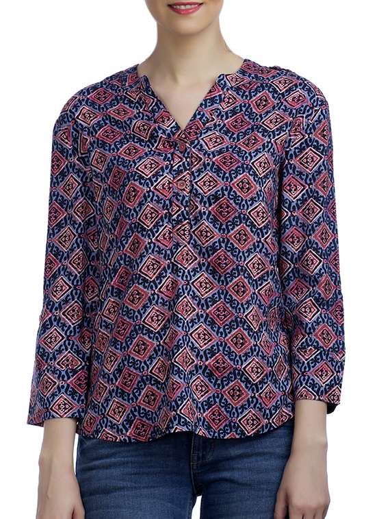 women's straight v neck top