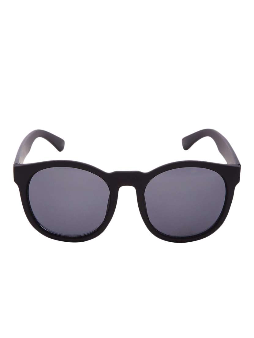 black uv protected sunglasses