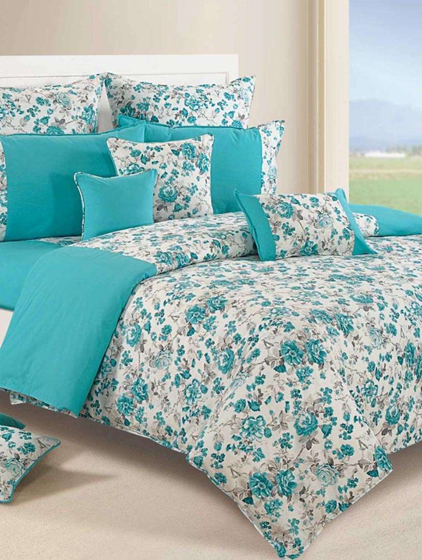 set of 4 teal and white colour bed in a bag