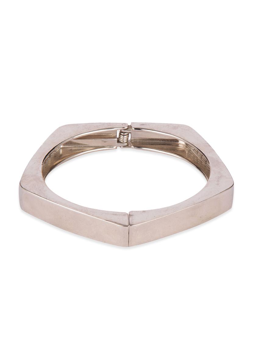 Diva Walk silver alloy bangle