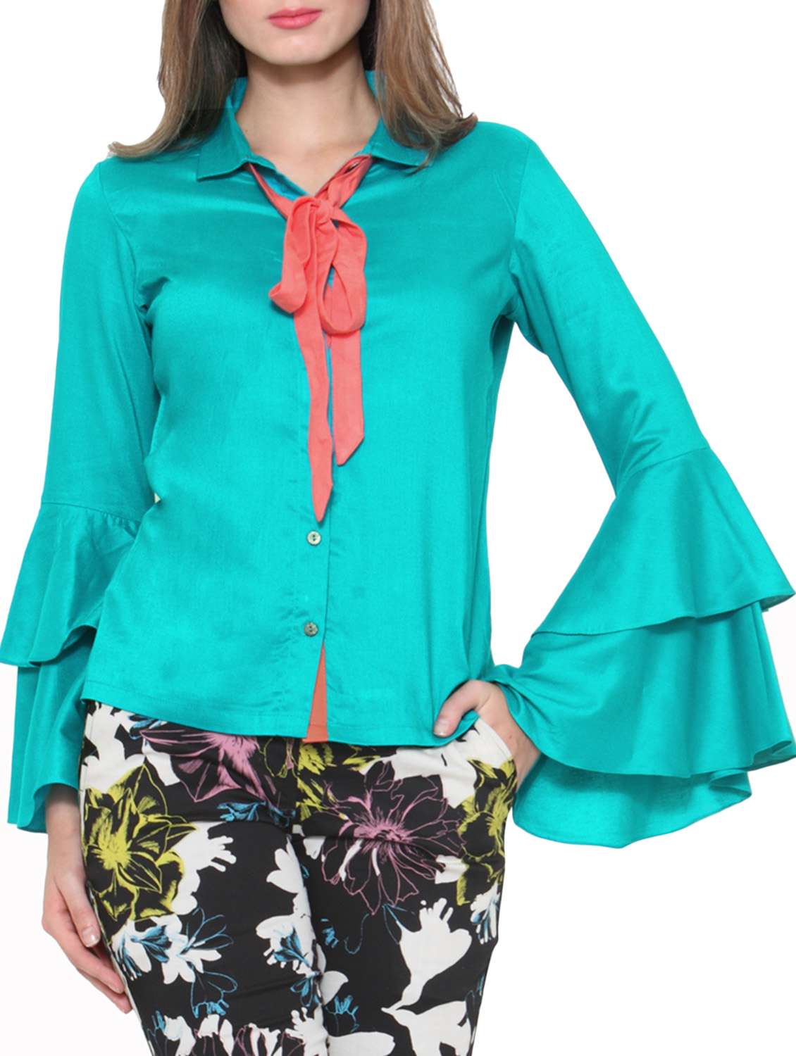 bell sleeved tie knot shirt