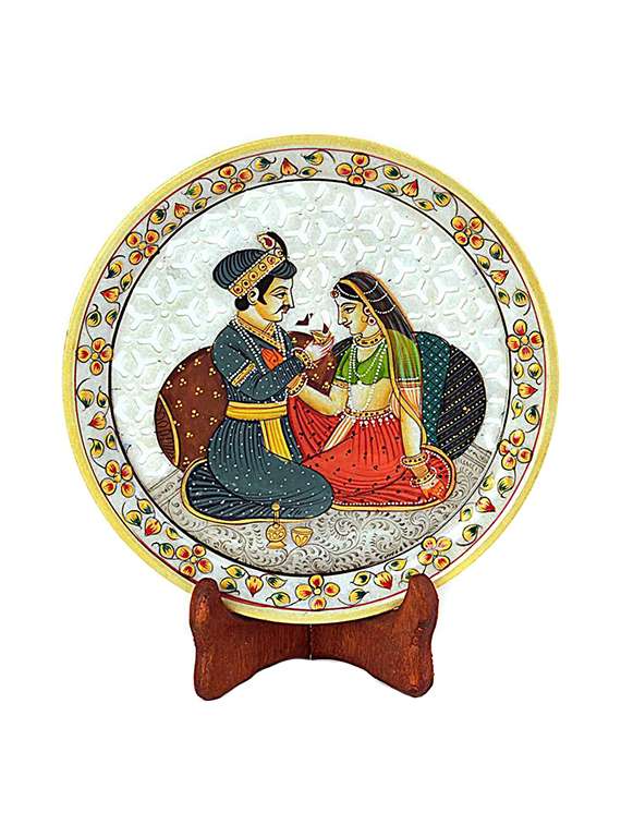 white marble statues & sculpture