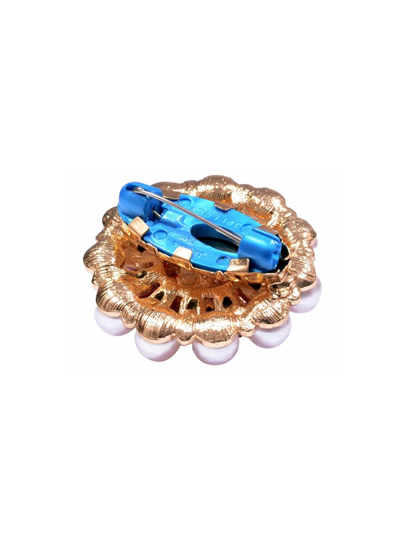 white brass brooch - 12488741 -  Standard Image - 1