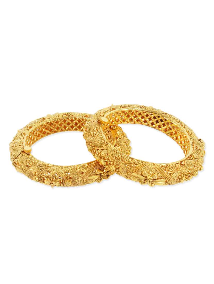 gold metal bangle