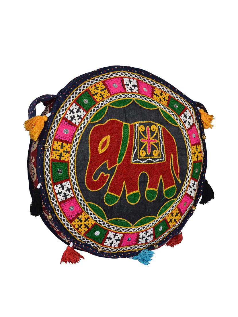 black cotton sling bag - 13027474 - Standard Image - 4